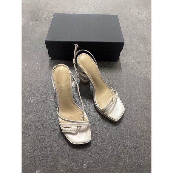 Tony Bianco Detroit Heels Vanilla Capretto Platform - Picture 5 of 9